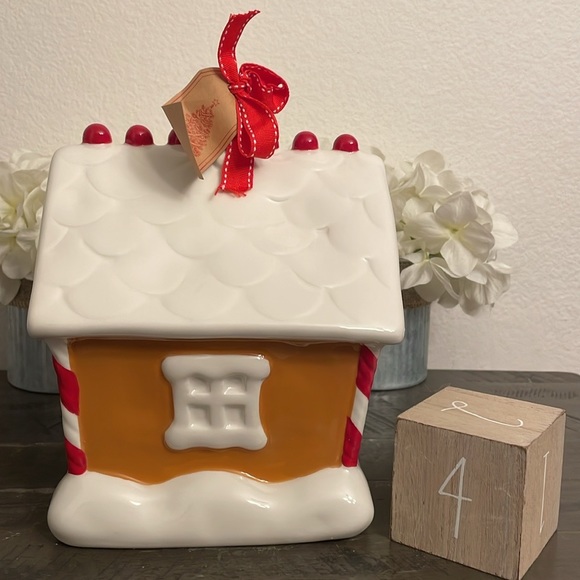 Rae Dunn HOME SWEET HOME GINGERBREAD BIRDHOUSE Christmas 2020 NEW #4 - Picture 5 of 6